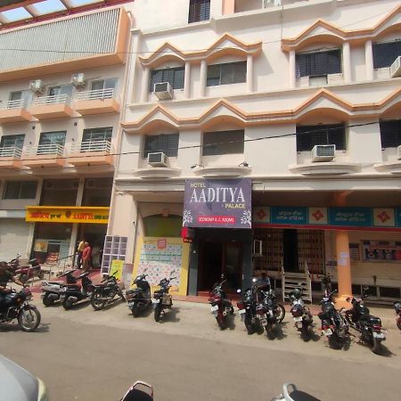 Bhusāwal Hotel Aaditya Palace מראה חיצוני תמונה